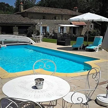Le Petit Moulin Tournesol Bed & Breakfast