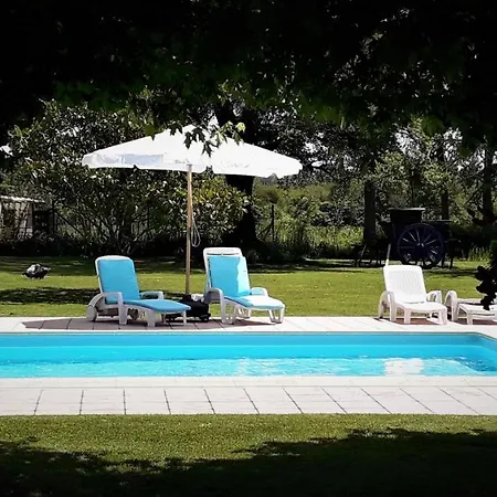 B&B Le Petit Moulin Tournesol Sainte-Soline